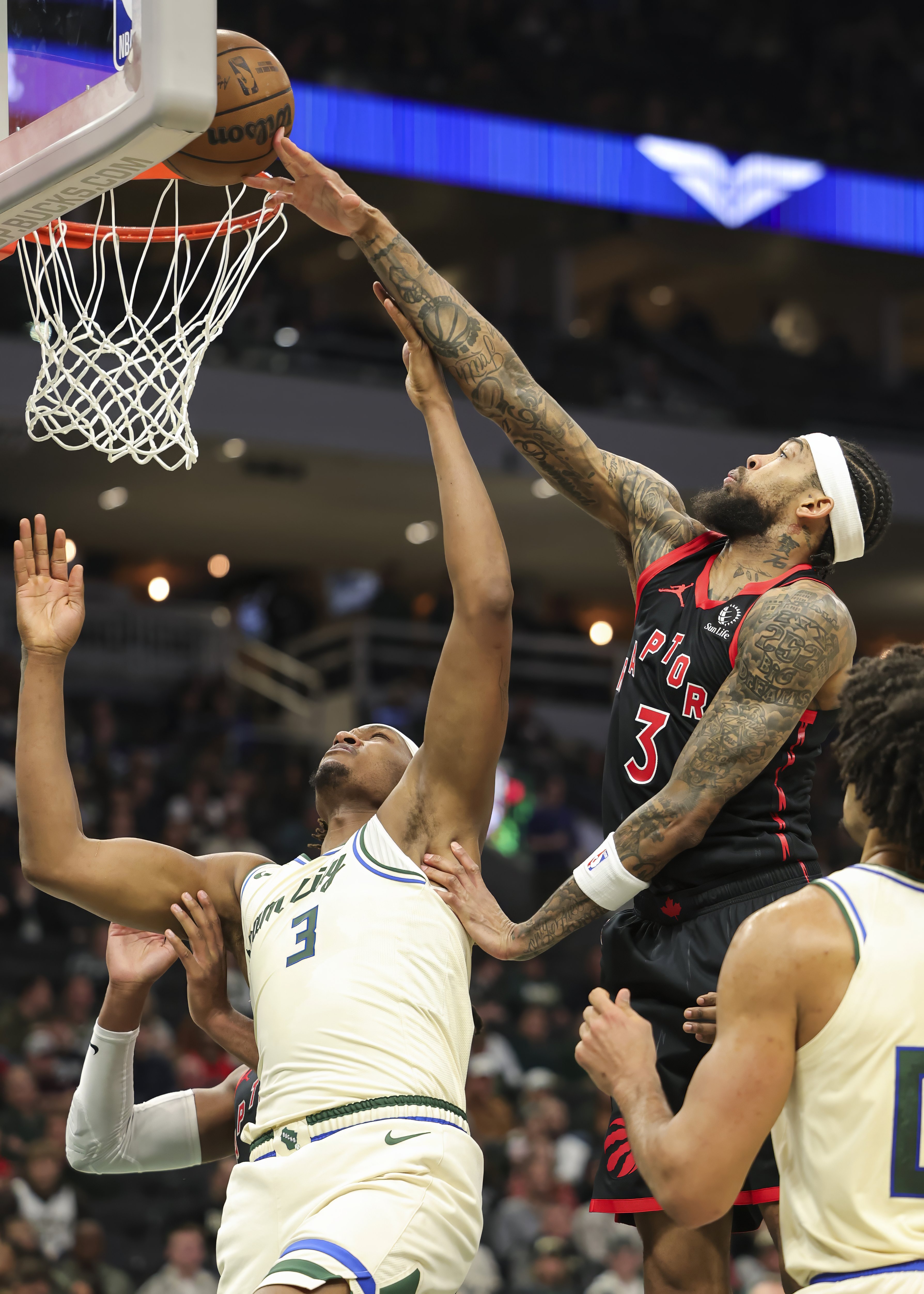 南宫-关于今晨密尔沃基雄鹿备战NBA常规赛欧超杯赛前走向成谜，网友：风云突变山东泰山清晨远射贴柱的信息